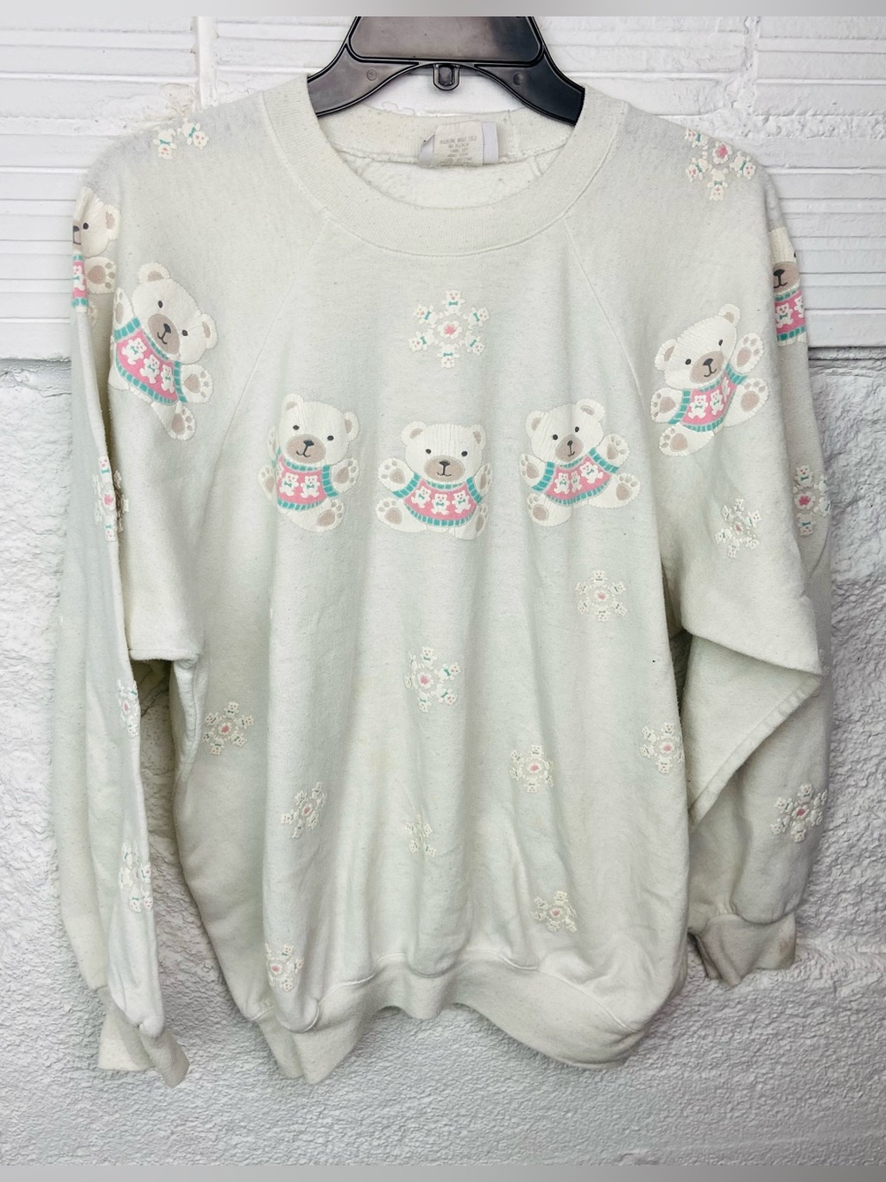 Vintage Mint Bear & floral pastel Crewneck Sweater size large